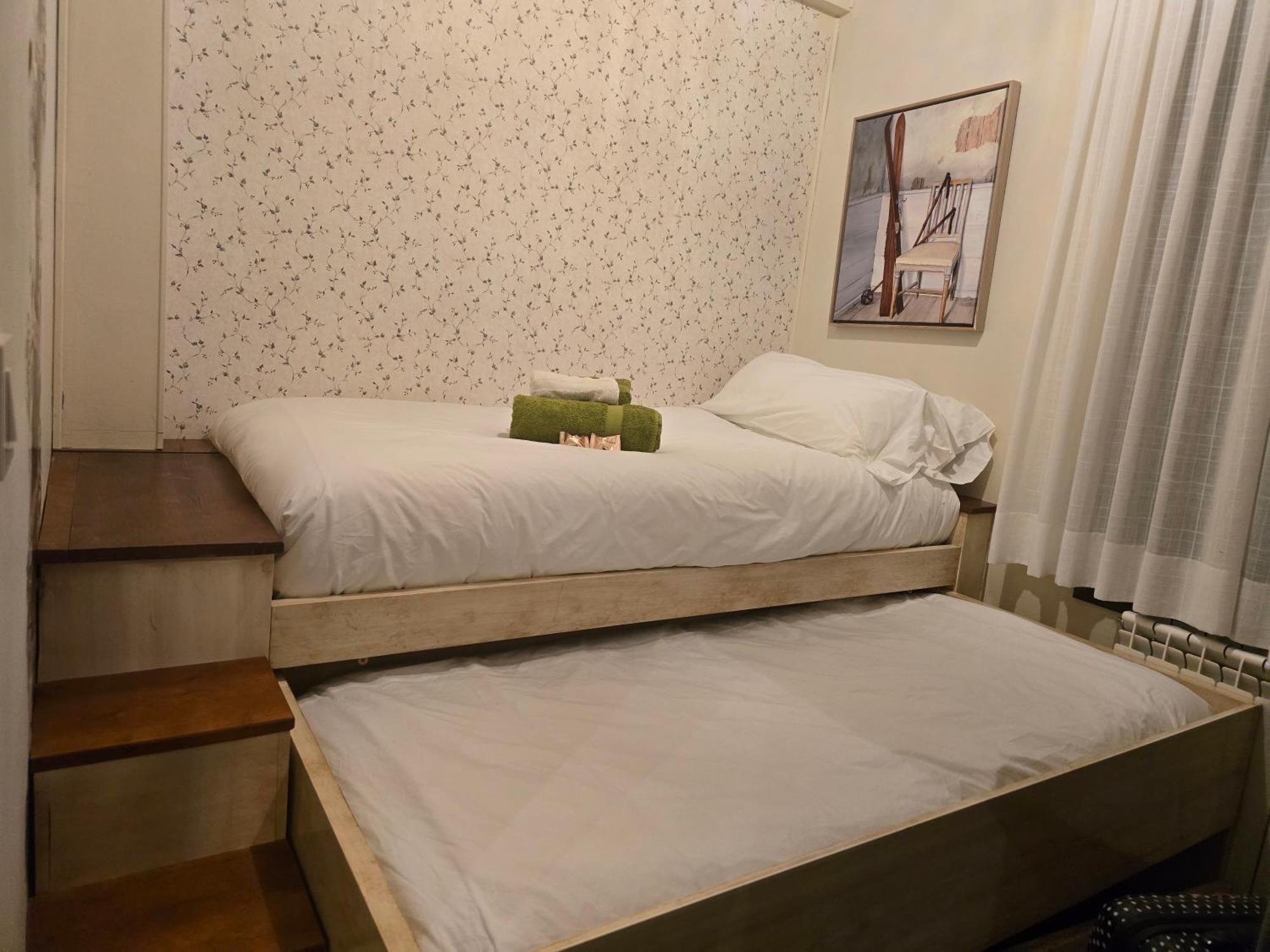 Un Encanto De Duplex Jaca Extérieur photo